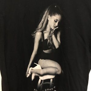 ARIANA GRANDE HONEYMOON CONCERT TEE